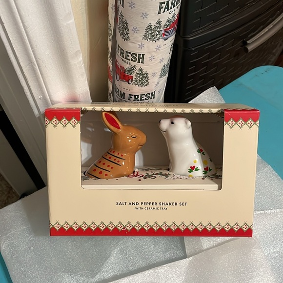 Cath Kidston Christmas Salt And Pepper Shakers - NIB - Picture 2 of 3